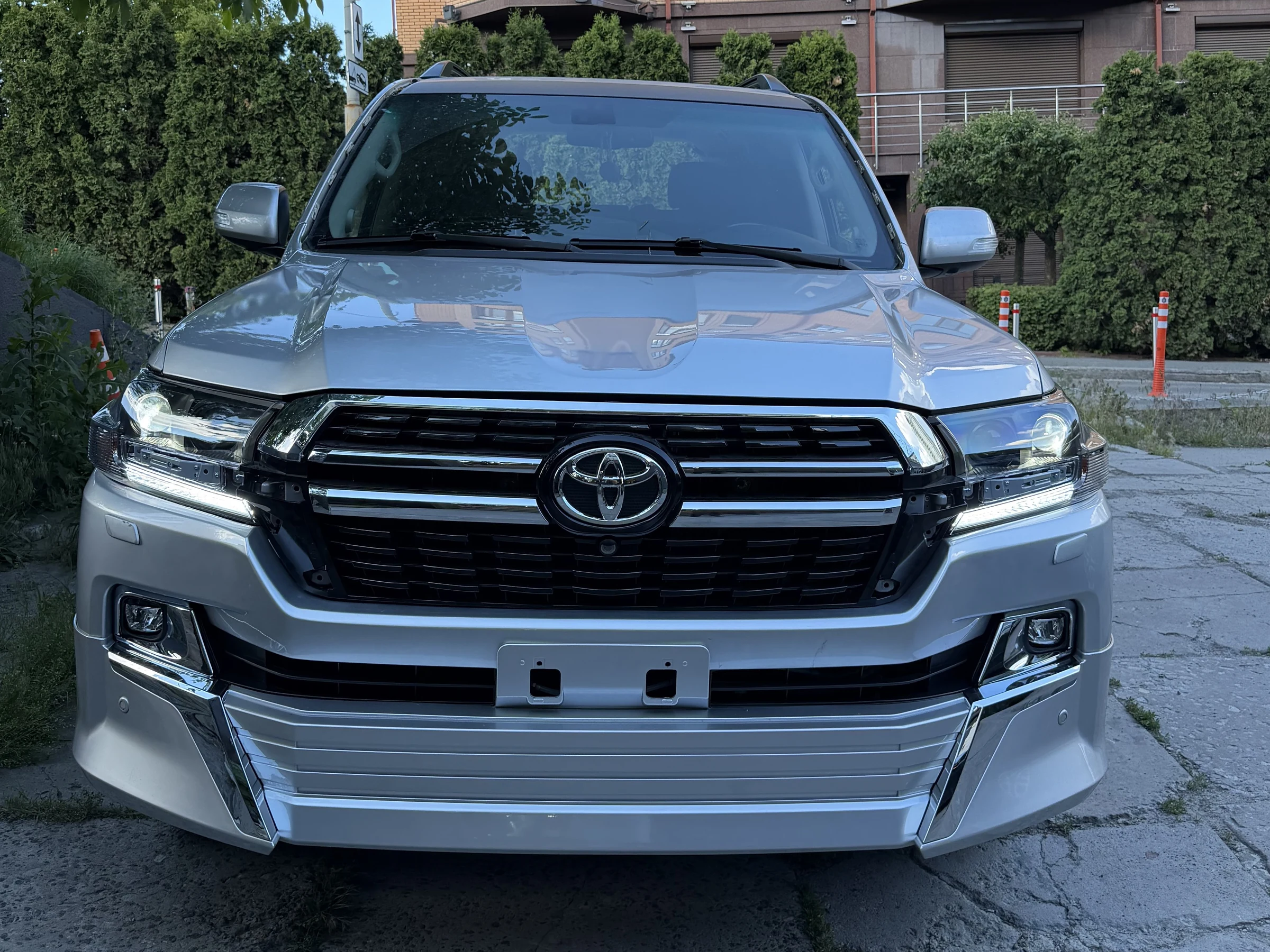 Toyota Land Cruiser 200 — після
